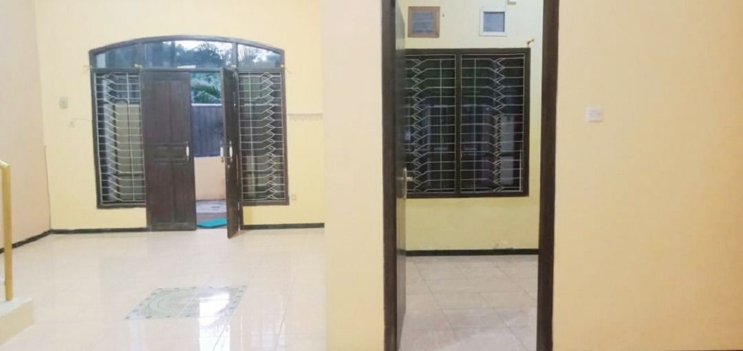 rumah_disewakan_2_lantai_di_pe_1695006334_8aa02323_progressive