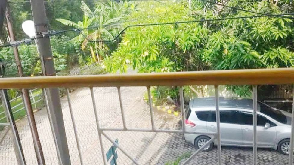 rumah_disewakan_2_lantai_di_pe_1695006334_da01c408_progressive