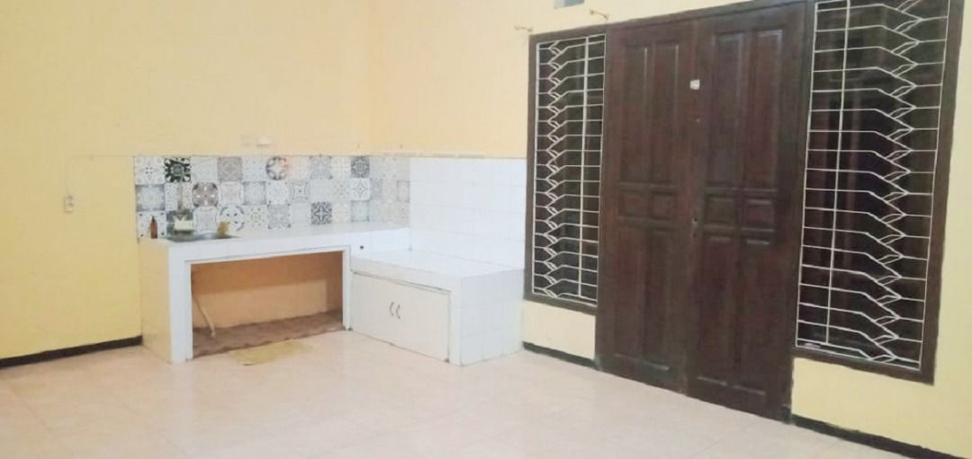 rumah_disewakan_2_lantai_di_pe_1695006334_f93990fc_progressive