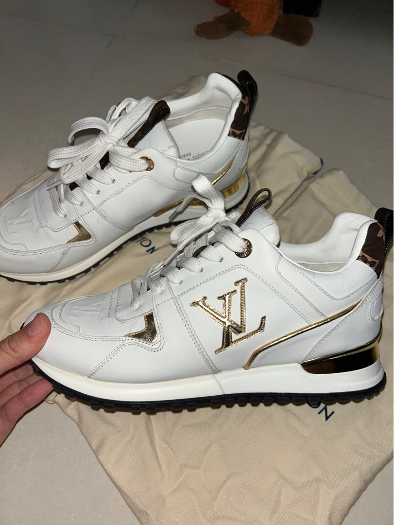 Louis Vuitton LV Run Away Sneaker Shoes, Men's Fashion, Footwear, Sneakers  on Carousell