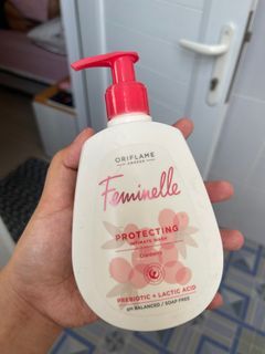 Sabun pembersih kewanitaan oriflame
