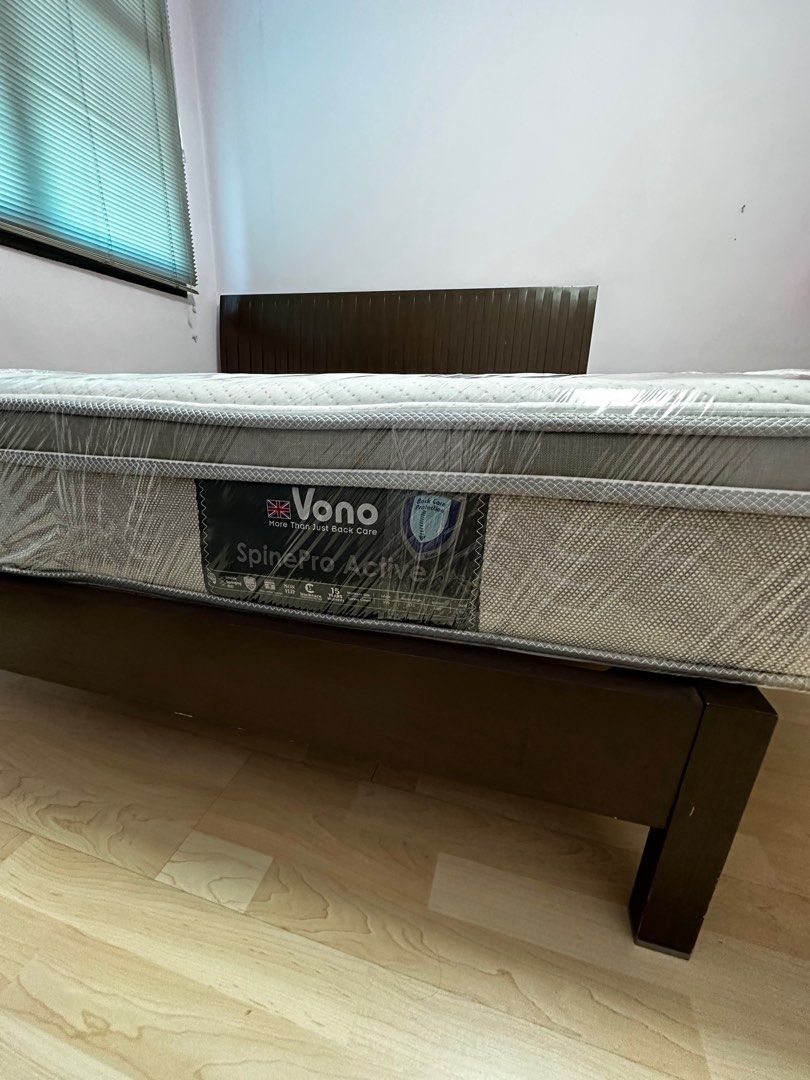 Self pick up King size mattress with bed frame (for free) set