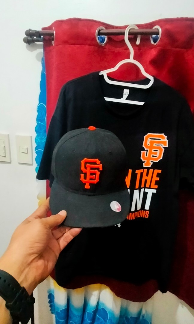 SF Giants Mitchell and Ness cap, Men's Fashion, Watches & Accessories, Caps  & Hats on Carousell