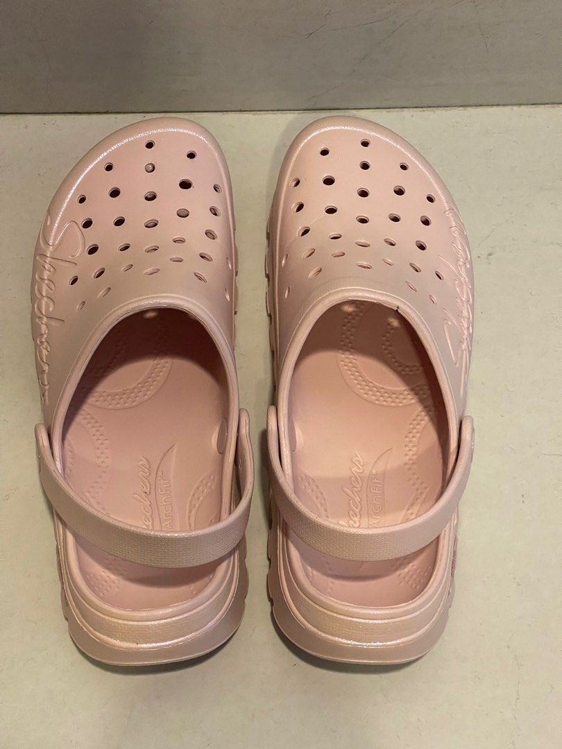 Gold skechers sandals discount