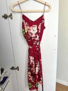 SM Woman Red Floral Dress / XS