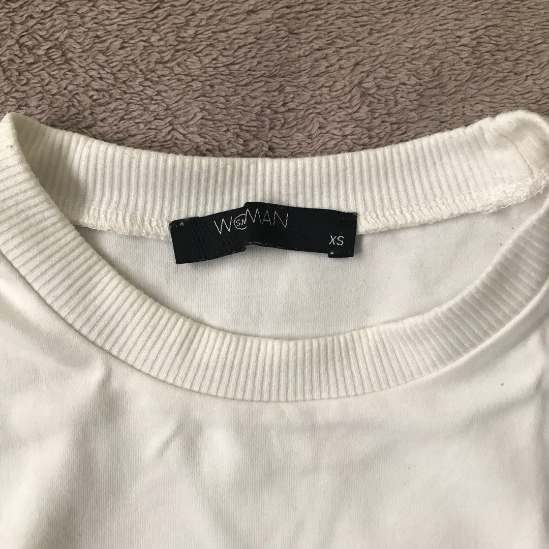 SM Woman White Top (Category: Sleeveless) located in Antipolo. Submitted by syd.badiola (Listing ID 1255449684, Image 2). Description: .
