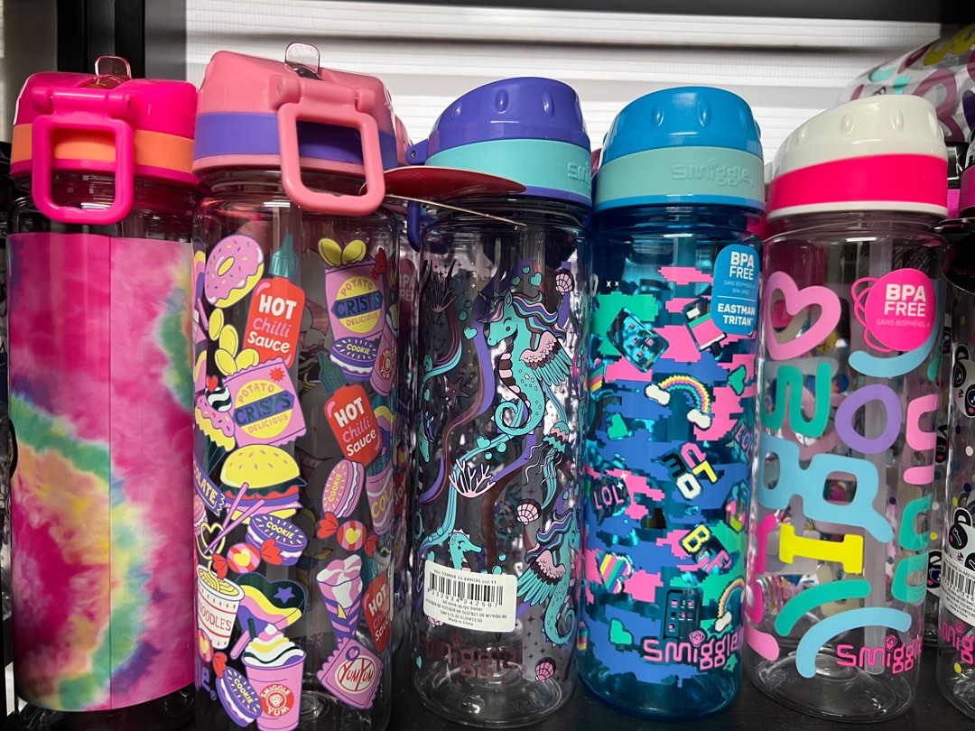 Smiggle Bottle 650ml, Furniture & Home Living, Kitchenware & Tableware, Water Bottles & Tumblers