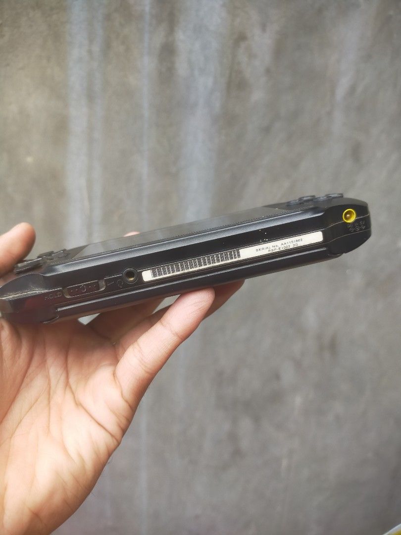 Sony PSP seri E1002, Video Game, Konsol di Carousell
