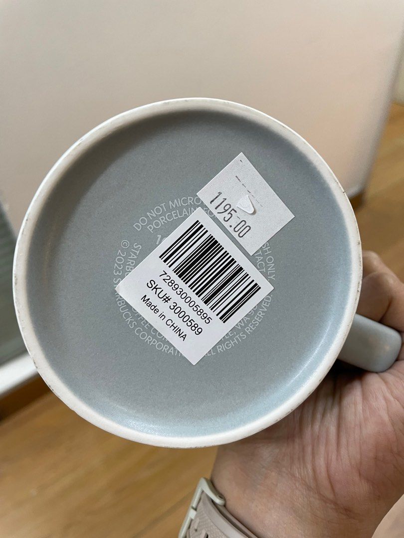 Starbucks Mug (Category: Water Bottles & Tumblers) located in Mandaluyong City. Submitted by wayby (Listing ID 1255507476, Image 3). Description: Srp at 1195 Got as a gift Tags: coffee bean tea and leaf.
