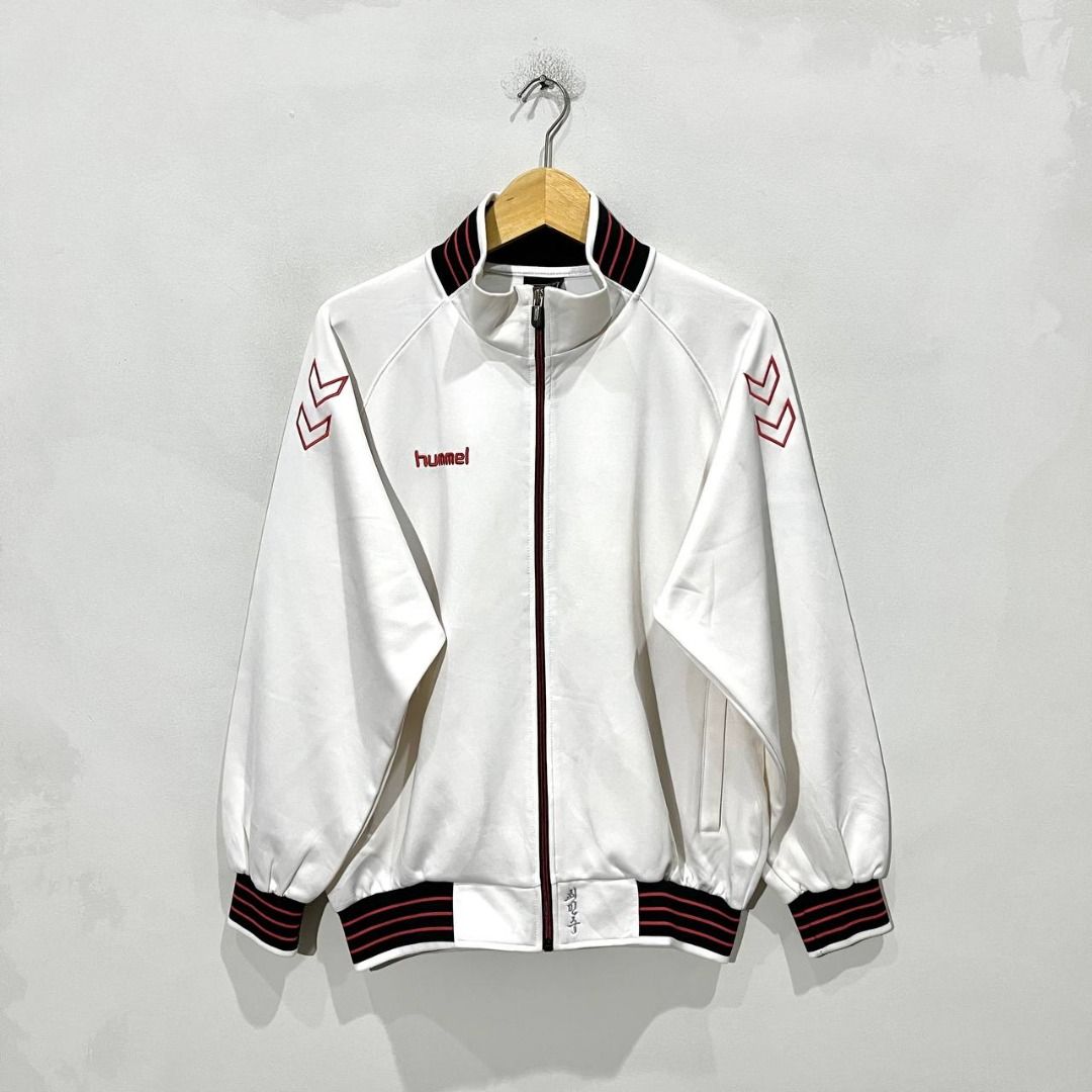Jaket branded sales