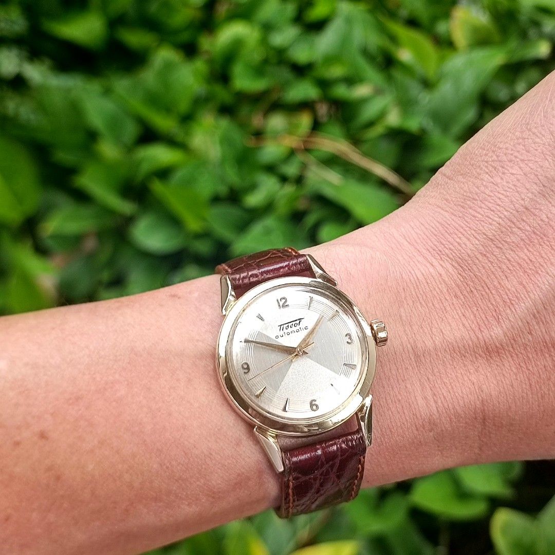 瑞士Tissot, Automatic 14K solid Watch (34mm), 名牌, 手錶- Carousell