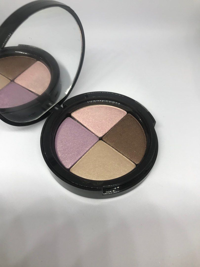 Too Faced Eye Shadow Quad (Category: Makeup) located in Quezon City. Submitted by currency27 (Listing ID 1255580594, Image 3). Description: Authentic Store bought Brandnew/unused No Box, came as part of a set Issue: I don’t remember when I bought it hence selling low RFS: raising funds, not into collecting make up anymore Pick up/checking of item is allowed in Xavierville in Quezon City. No other meet up place. No free shipping, buyer will take c