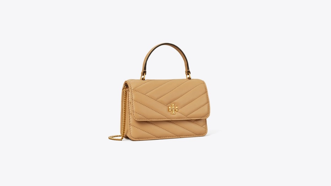 Authentic Tory Burch Kira Chevron Small Kira Chain Wallet Chevron Crossbody  Bag, Women's Fashion, Bags & Wallets, Cross-body Bags on Carousell