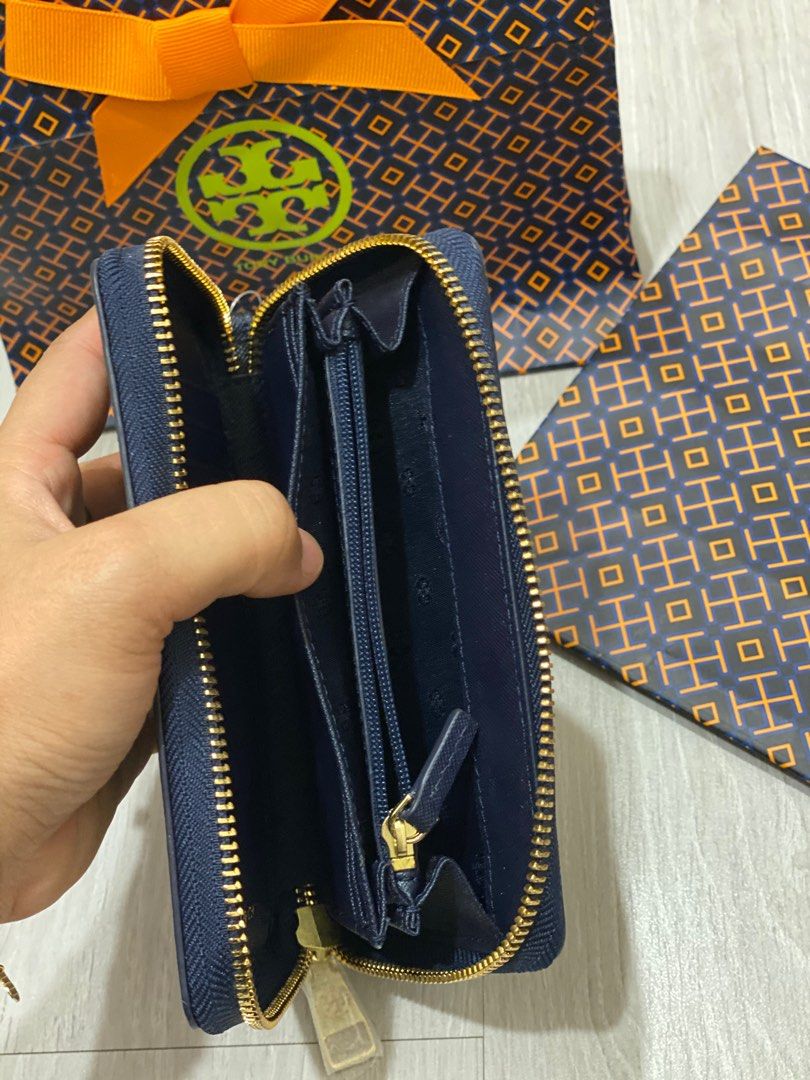 Tory burch shop wristlet purse