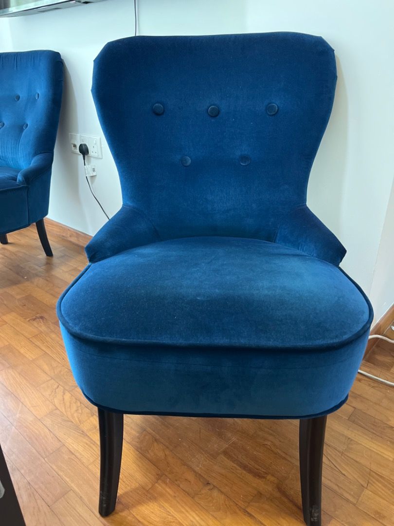 Velvet chairs best sale for sale