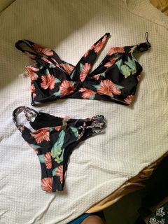 (Category: ) located in . Submitted by ladyownedd (Listing ID 1255451392, Image 1). Description: .