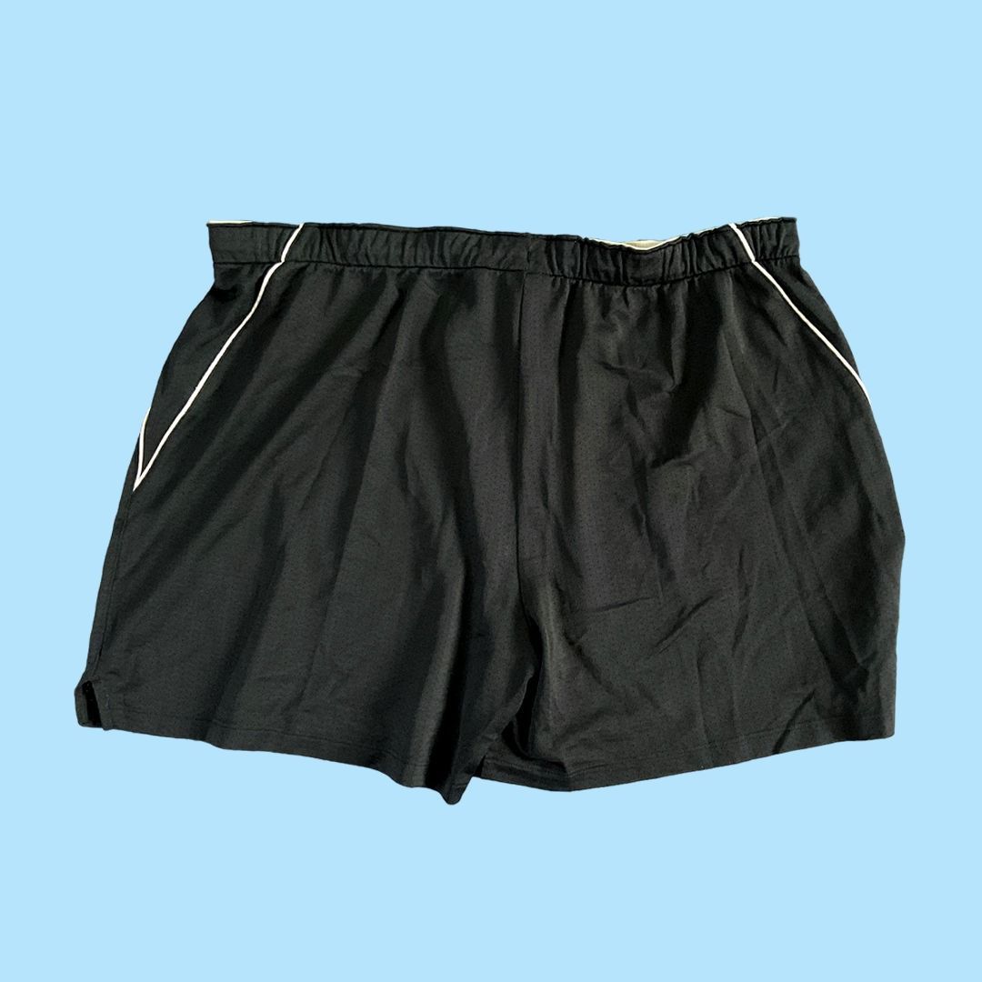 Under Amour Shorts, Women's Fashion, Activewear on Carousell