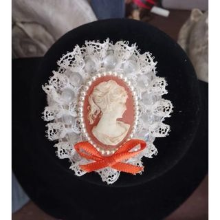 USA Vintage Victorian Pearl and Lace Lady Estate Pin Brooch