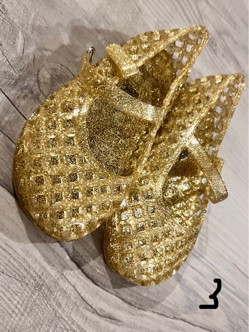 Gold shoes size 11 cheap