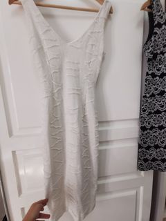 Vneck White Knee Dress