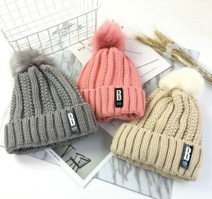 Winter Hat, Women's Fashion, Watches & Accessories, Hats & Beanies on  Carousell