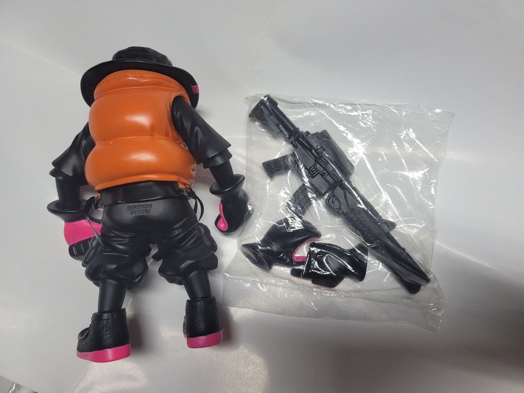 Wtaps fighting force vinyl figure 香港限定色spanky, 興趣及遊戲