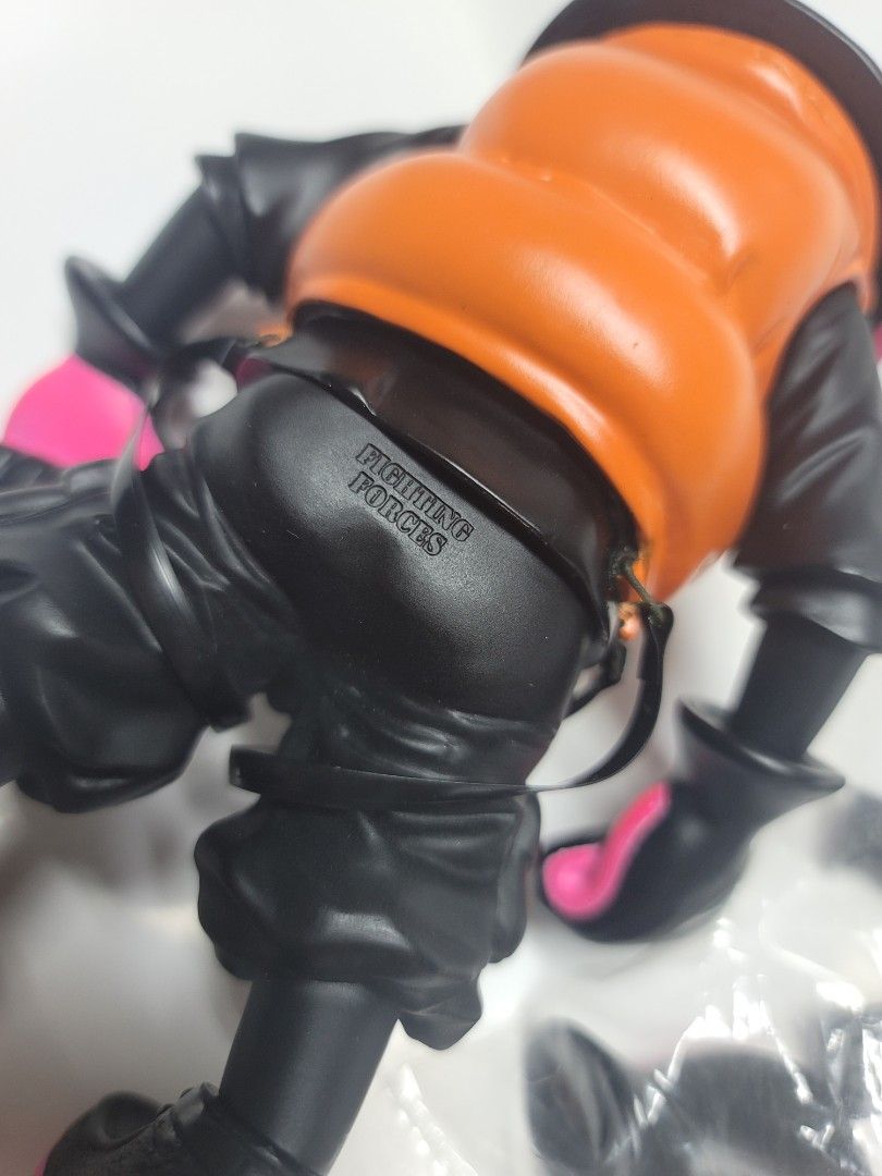 Wtaps fighting force vinyl figure 香港限定色spanky, 興趣及遊戲