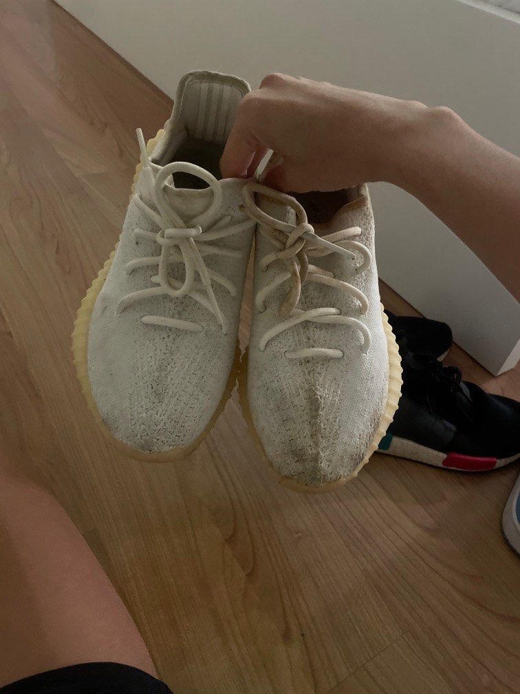 Yeezy cream clearance white on feet