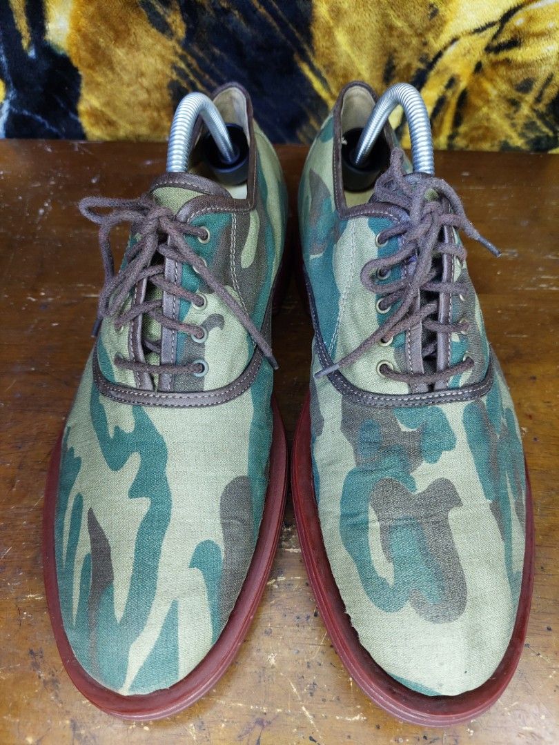 You must create shoes store