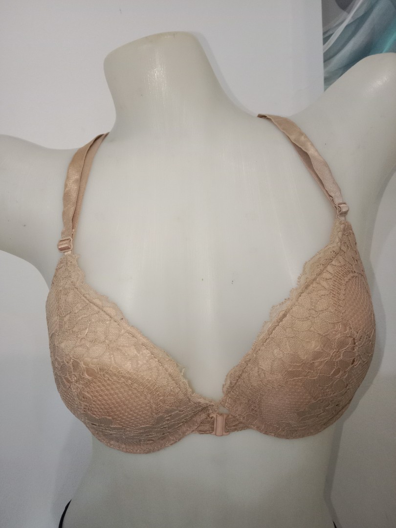 38B Auden Women's Lace Plunge Push-Up Bra, Women's Fashion, Undergarments &  Loungewear on Carousell