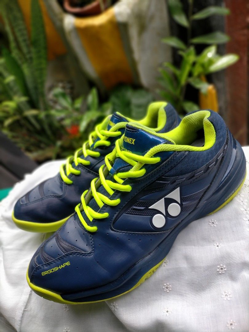 Yonex on sale 100dr shoes