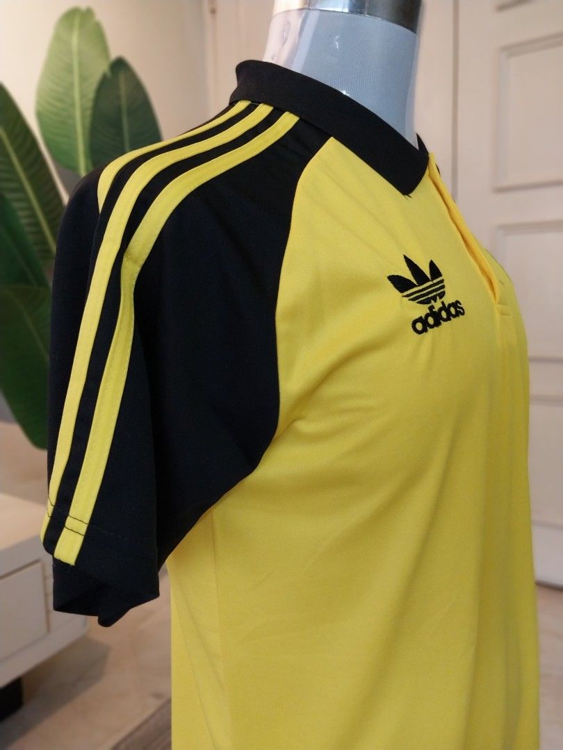 Adidas t online shirt malaysia