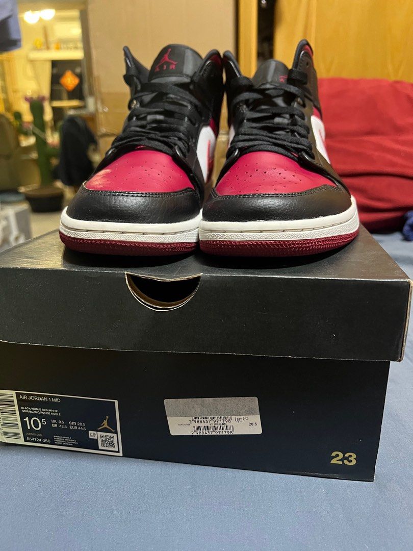 Air Jordan 1 mid bred toe 554724-066, 他的時尚, 鞋, 運動鞋在旋轉拍賣