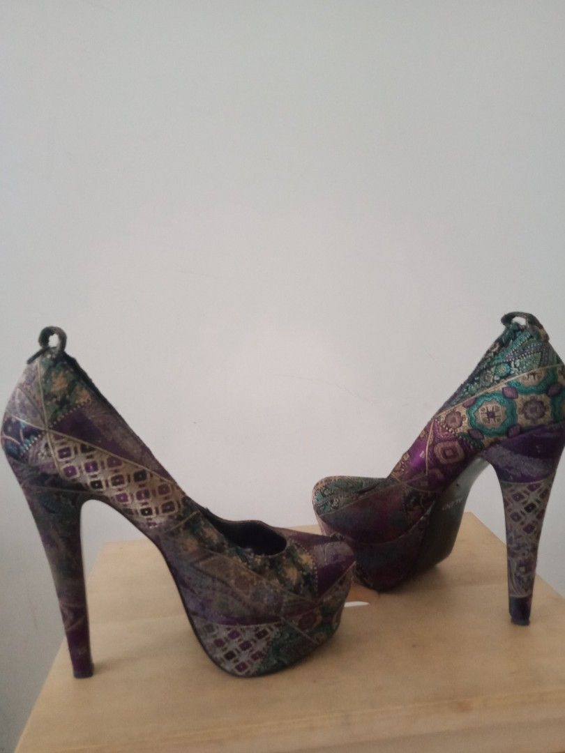 Aldo cheap snakeskin heels