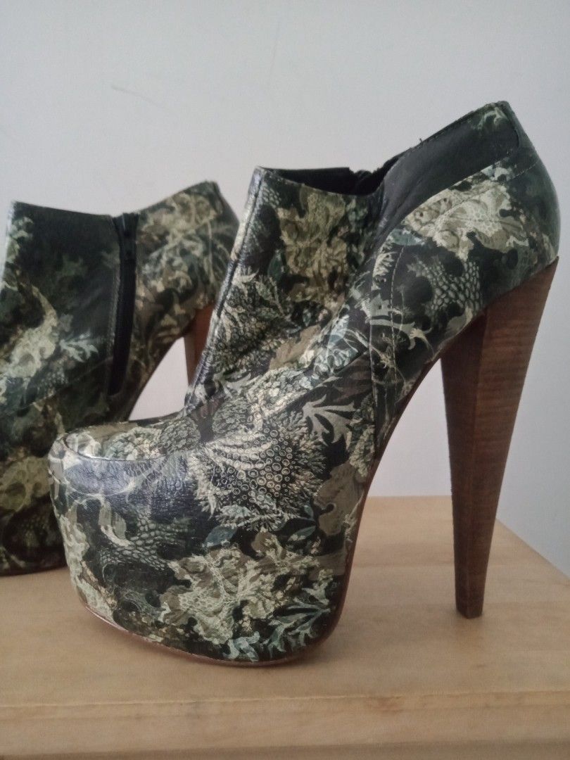 ALDO Rise Green floral booties Women s Fashion Footwear Heels