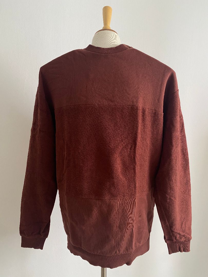 ASOS Oversized Sweatshirt in Burgundy, Men's Fashion, Coats, Jackets and  Outerwear on Carousell