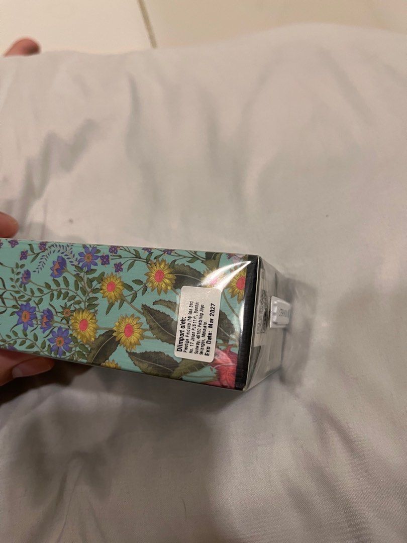 Flora online gucci sephora