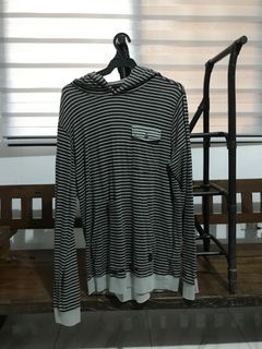 Billabong sweater