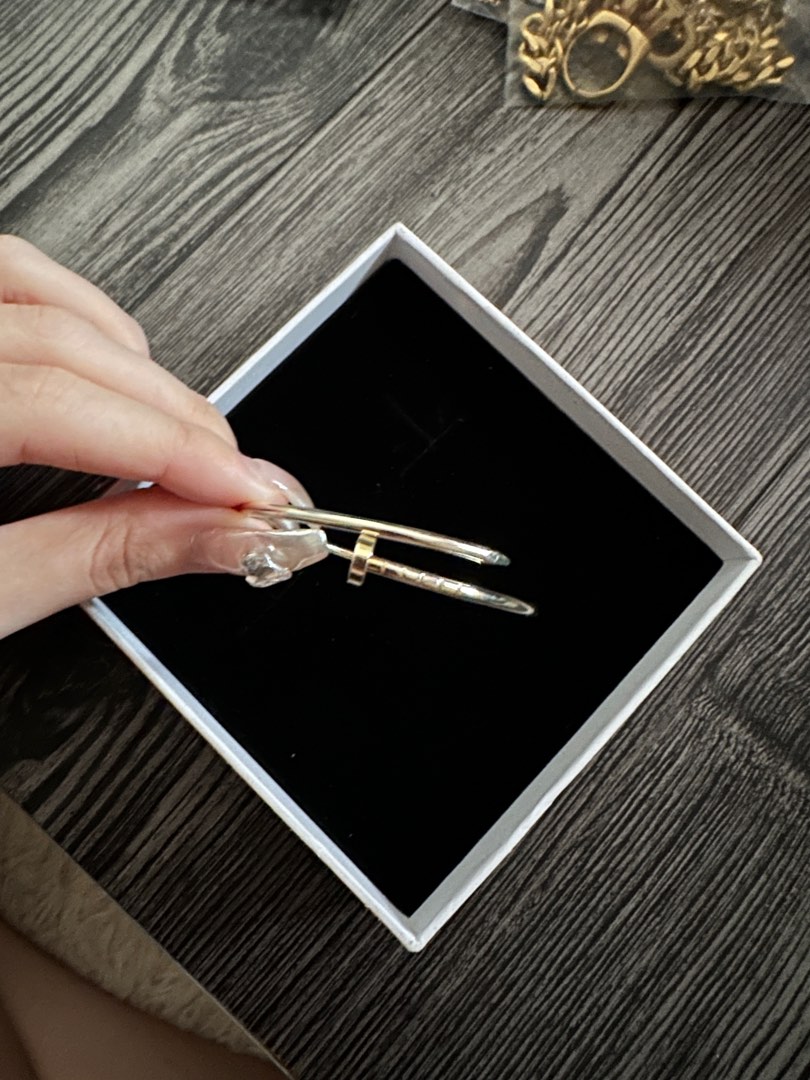 Cartier mini nail 2025