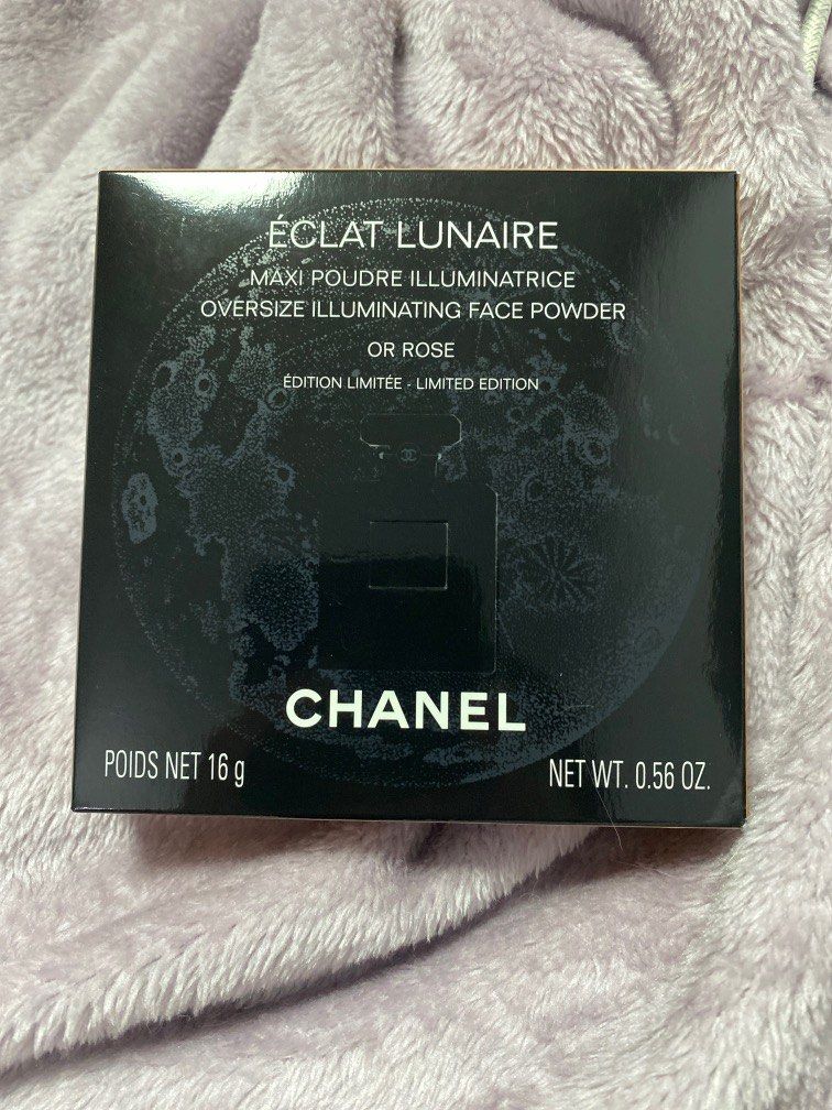 Chanel Eclat Lunaire oversize illuminating Face powder highlight