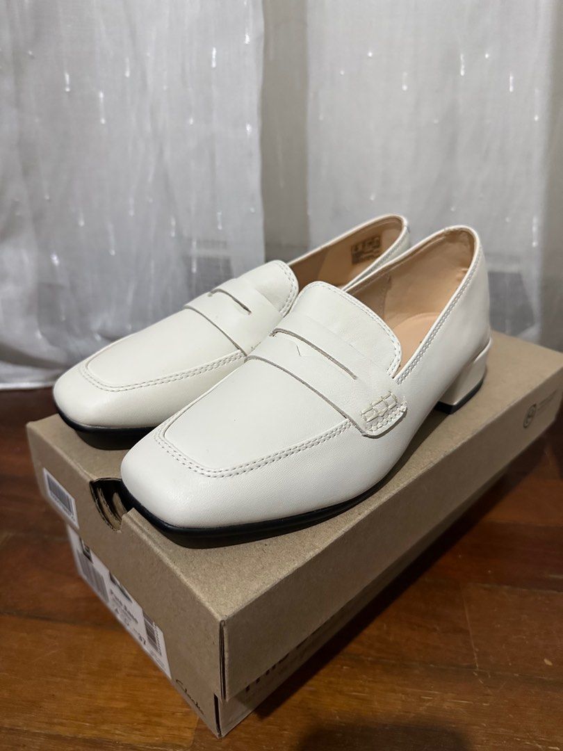 Clarks hotsell white loafers