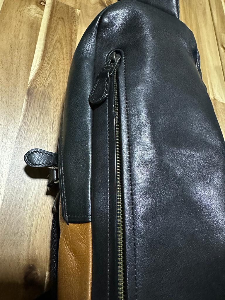 Coach manhattan best sale sling pack price