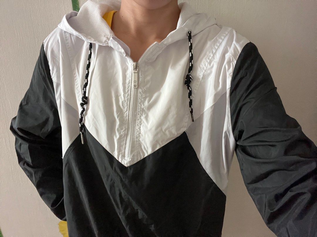 Pullover online hoodie windbreaker