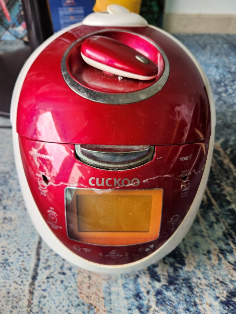 Cuckoo rice cooker, TV & Home Appliances, Kitchen Appliances, Cookers