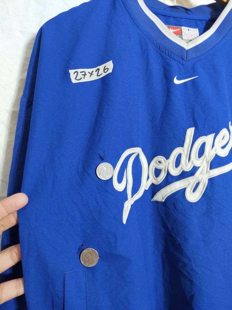 📢FOR SALE Los Angeles Dodgers NIKE Size L 🚨Issue Hole at yung sa hawakan  ng zipper putol ₱1250 📍Paranaque city, Men's Fashion, Coats, Jackets and  Outerwear on Carousell