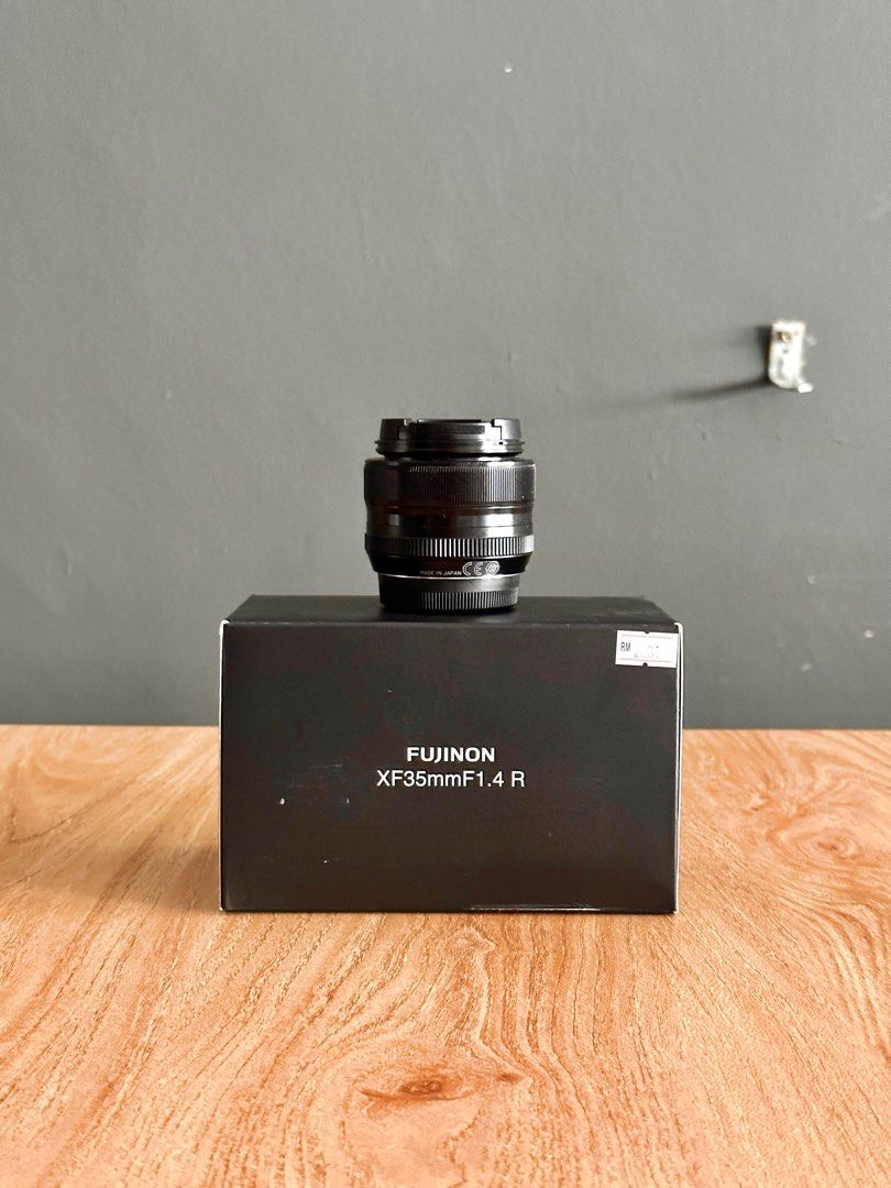 Fujifilm Fujinon XF35mm F1.4R Lens, Photography, Lens & Kits on