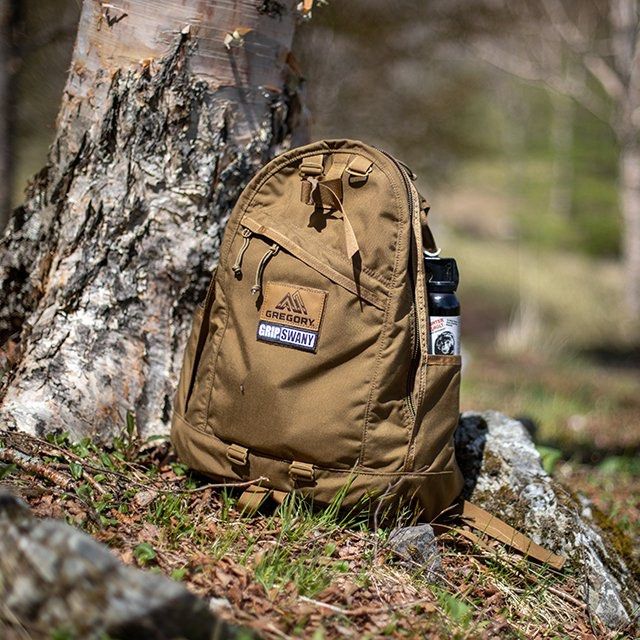 徵收Want to BUY [GRIP SWANY x GREGORY] DAYPACK / COYOTE, 男裝, 袋 