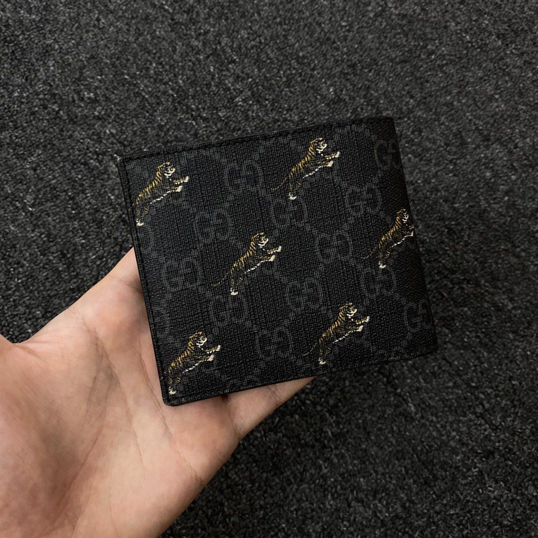 Gucci GG Coin Wallet With Tiger Print in Black for Men