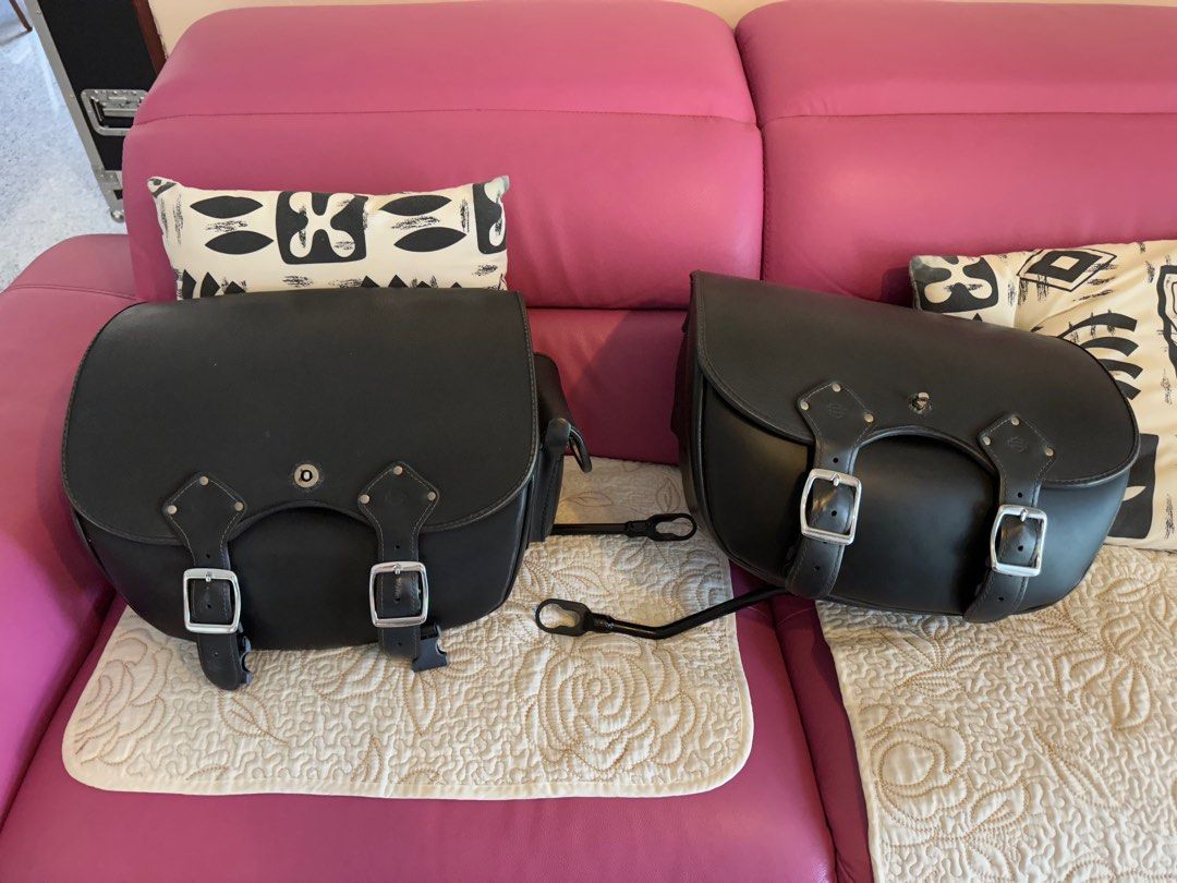 Soft leather saddlebags deals for harley davidson