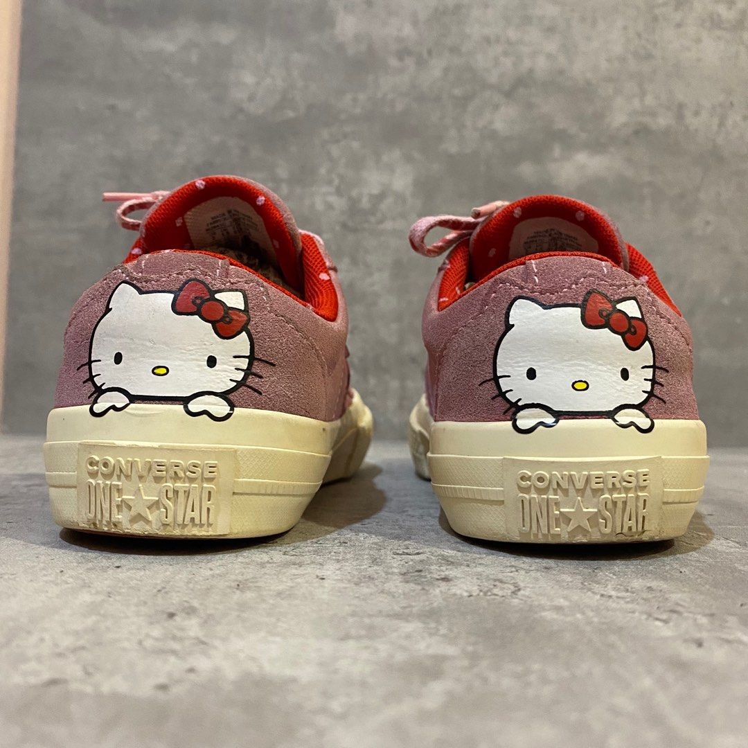 Hello kitty x discount converse
